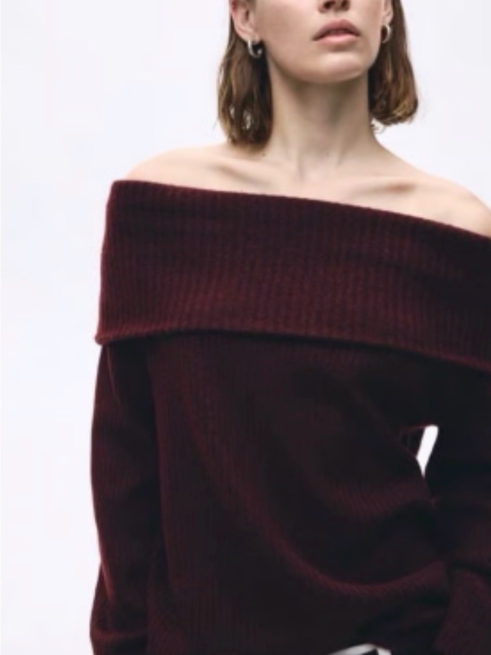 H&M off-the-Shoulder sweater size S